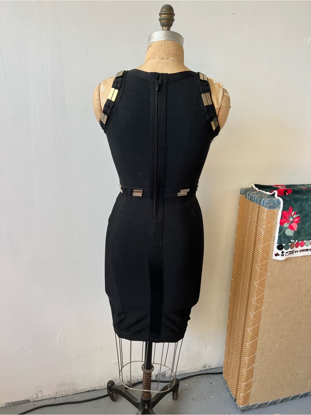 Legerbabe Herve Leger Black Mini Dress with Metallic Bar Details - Picture 2 of 3